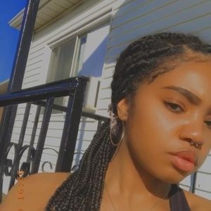 Meet your Posher, Mélinda